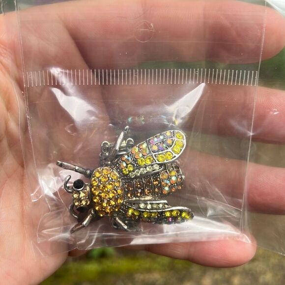 Cara NY Bumblebee Stretch Ring Size 7 - 12 - Picture 3 of 10